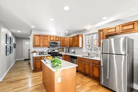 Kitchen - 4 Martin St #A, Maynard, MA 01754 photo 2 of 3