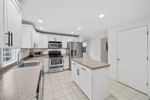 15 Alsada Rd, Hull, MA 02045 photo 3