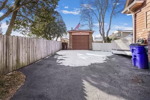 173 Middlesex, Fall River, MA 02723 photo 34