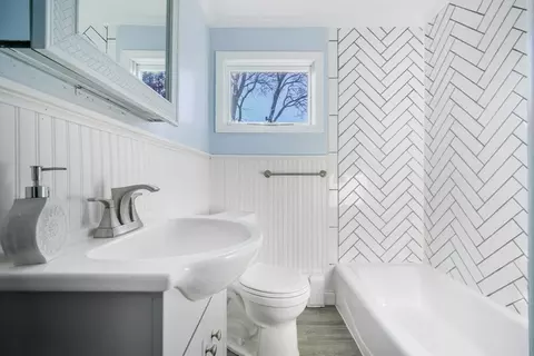 173 Middlesex, Fall River, MA 02723 photo 25