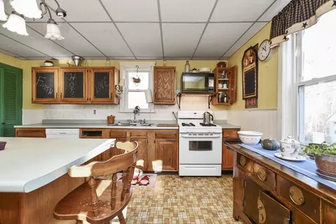 401 Main St, Townsend, MA 01474 photo 3
