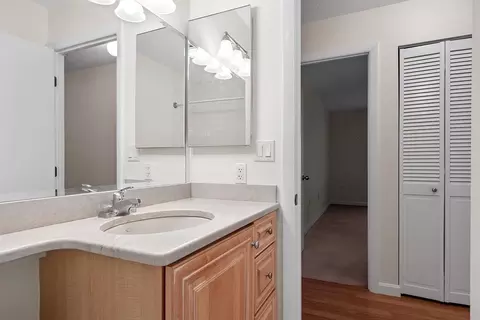 4 Summit Dr #302, Reading, MA 01867 photo 10