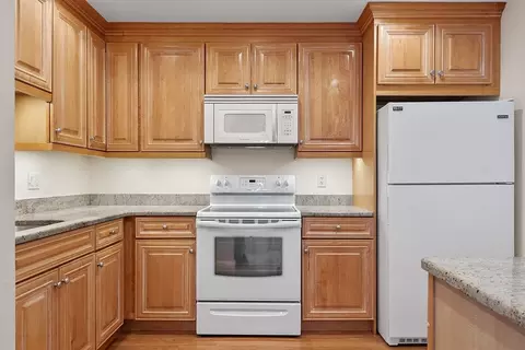 4 Summit Dr #302, Reading, MA 01867 photo 28