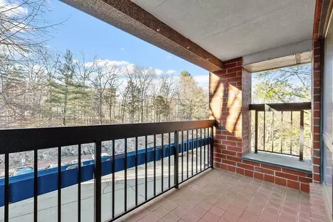 4 Summit Dr #302, Reading, MA 01867 photo 33