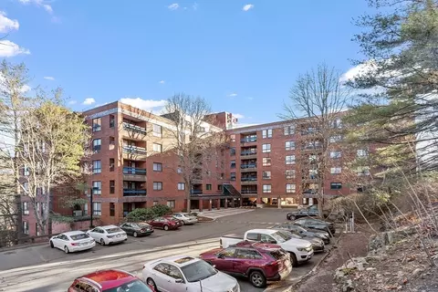 4 Summit Dr #302, Reading, MA 01867 photo 6