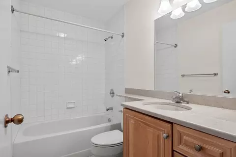 4 Summit Dr #302, Reading, MA 01867 photo 9