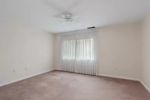 4 Summit Dr #302, Reading, MA 01867 photo 14