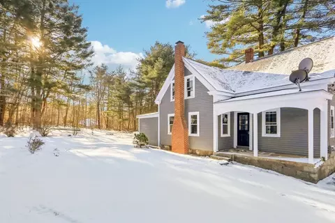 Exterior - 58 E Washington St, Hanson, MA 02341 photo 5 of 12