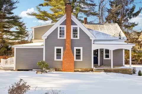 Exterior - 58 E Washington St, Hanson, MA 02341 photo 4 of 12