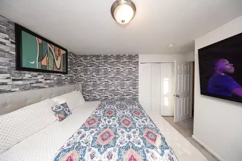 Bedroom - 1 Holly Ter # -B, Worcester, MA 01607 photo 2 of 4