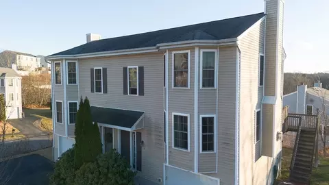 1 Holly Ter # -B, Worcester, MA 01607