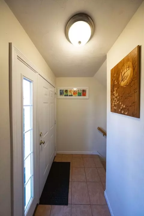 Entry Way - 1 Holly Ter # -B, Worcester, MA 01607 photo 1 of 1