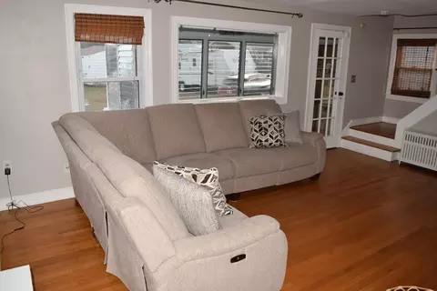26 Haskins St, Springfield, MA 01109 photo 17