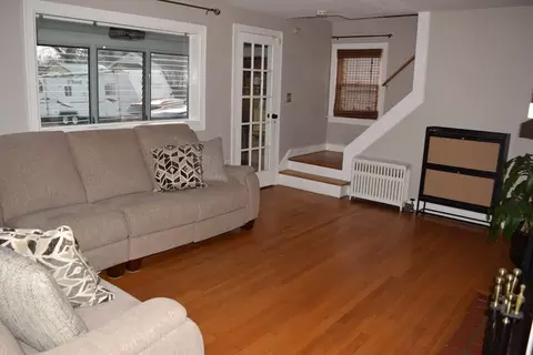 26 Haskins St, Springfield, MA 01109 photo 15