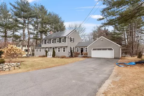 116 School St, Chelmsford, MA 01824