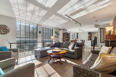1255 Adams St #105, Boston, MA 02124