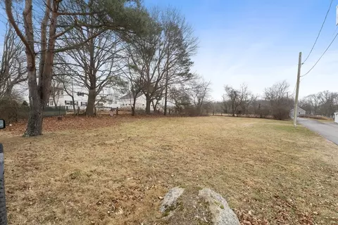 Exterior - 111 Plain St, Taunton, MA 02780 photo 2 of 5