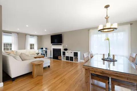 486 Ware St, Mansfield, MA 02048 photo 6