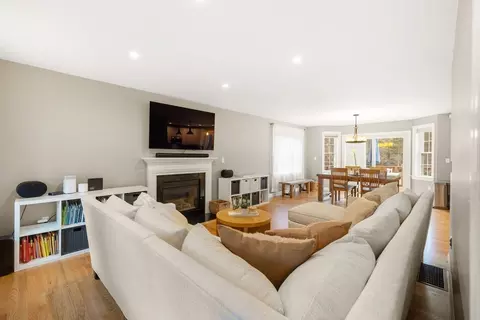 486 Ware St, Mansfield, MA 02048 photo 5
