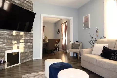 75 Florence St, Springfield, MA 01105 photo 5