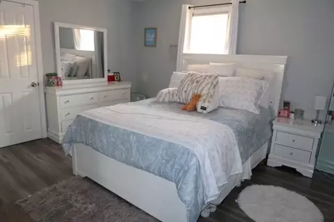 75 Florence St, Springfield, MA 01105 photo 13