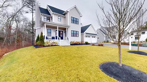 29 Shagbark Cir, Mattapoisett, MA 02739