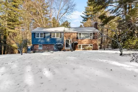 103 Fensview Dr, Westwood, MA 02090