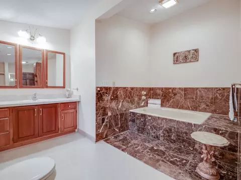 Bath - 29 Agate Ave, Worcester, MA 01604 photo 1 of 3
