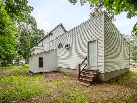 Exterior - 29 Agate Ave, Worcester, MA 01604 photo 4 of 4