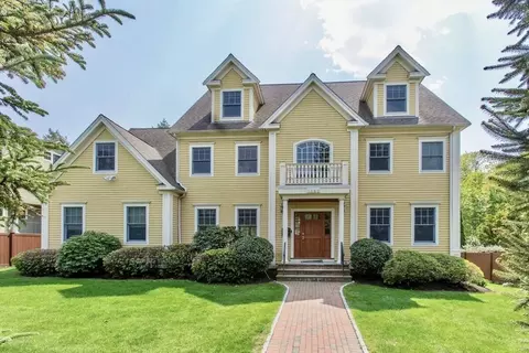 1682 Commonwealth Ave, Newton, MA 02465