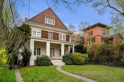 17 Berkeley St, Cambridge, MA 02138