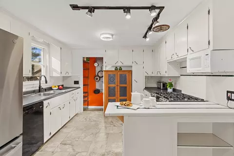 38 Selfridge Rd, Reading, MA 01867 photo 11