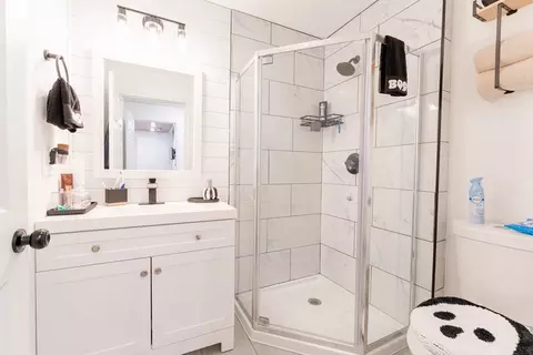96 Decatur St, Springfield, MA 01151 photo 9
