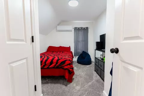 96 Decatur St, Springfield, MA 01151 photo 14