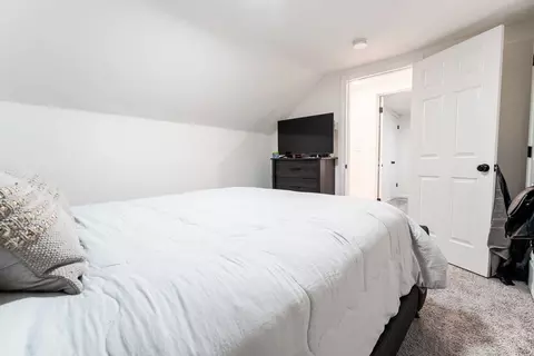 96 Decatur St, Springfield, MA 01151 photo 13