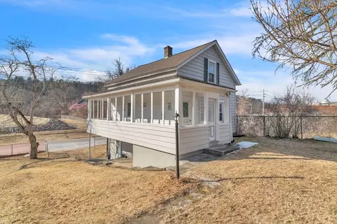 58 Water St, Palmer, MA 01069