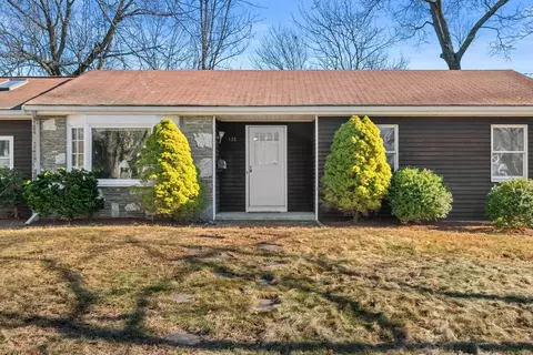 128 Burgess Rd, Somerset, MA 02726