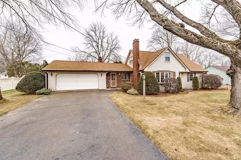50 Roberta Cir, Agawam, MA 01001