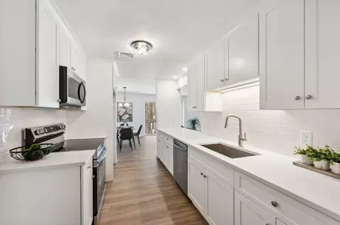 181 Littleton Rd #232, Chelmsford, MA 01824