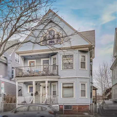 231 Highland Ave, Somerville, MA 02143