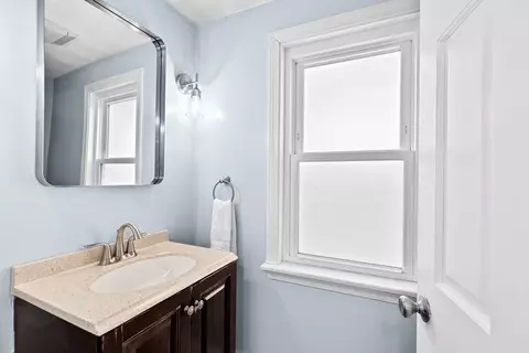 11 Marr Rd, Saugus, MA 01906 photo 4