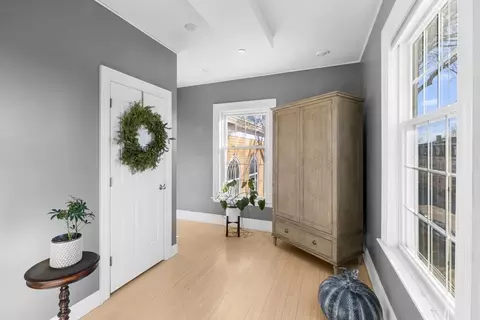 542 Walnut St #E, Fall River, MA 02720 photo 8