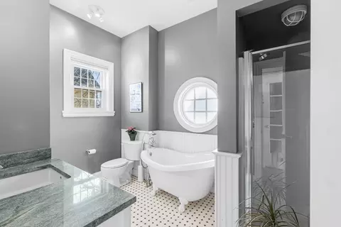 542 Walnut St #E, Fall River, MA 02720 photo 18