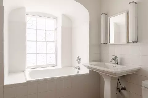 788 Washington St, Brookline, MA 02446 photo 19