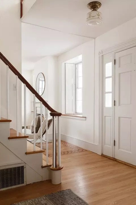 788 Washington St, Brookline, MA 02446 photo 6