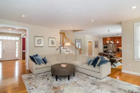 72 Winter St, Natick, MA 01760 photo 3