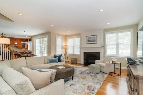 72 Winter St, Natick, MA 01760 photo 2