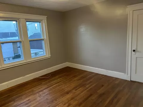 Bedroom - 87 Floyd St, Everett, MA 02149 photo 3 of 4