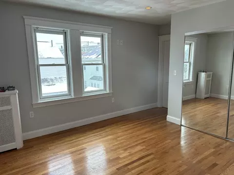 Bedroom - 87 Floyd St, Everett, MA 02149 photo 4 of 4