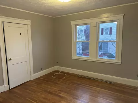 Bedroom - 87 Floyd St, Everett, MA 02149 photo 2 of 4